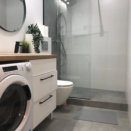 Lägenhet Przy Dworcu Old Town