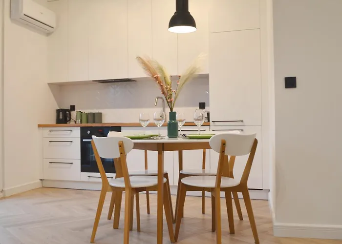 Przy Dworcu Old Town Апартаменты