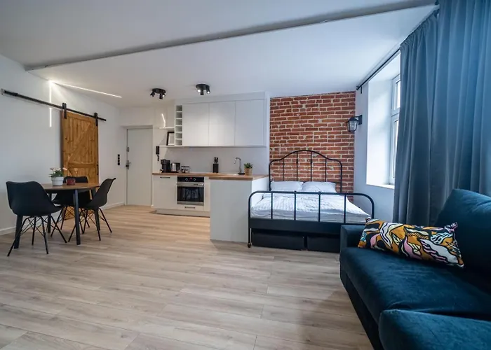 Апартаменты Przy Dworcu Old Town *